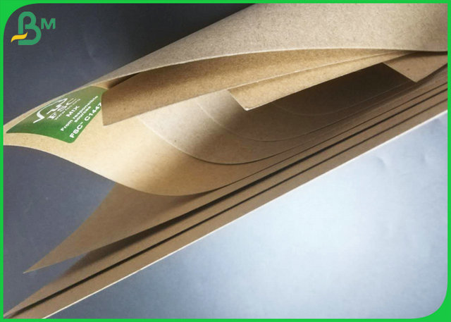Papel do ofício da certificação 60gsm 120gsm Brown do FSC para sacos de compras nas folhas