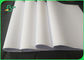 Papel offset sem madeira 70 - 180 Gsm Tamanho do rolo de papel comum branco personalizado