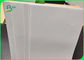 140gsm Woodfree sem revestimento branco FSC de papel certificou o brilho alto da folha