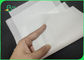 Resma de papel à prova de graxa biodegradável de 35gsm 38gsm para o empacotamento do hamburguer