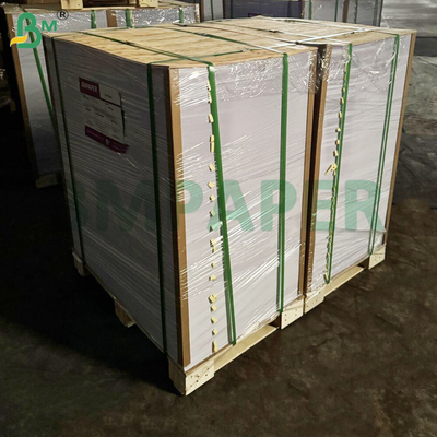 30g Food Grade Wax Coated Paper For Candy Wrap Non - Stick 30 x 30cm Oilproof