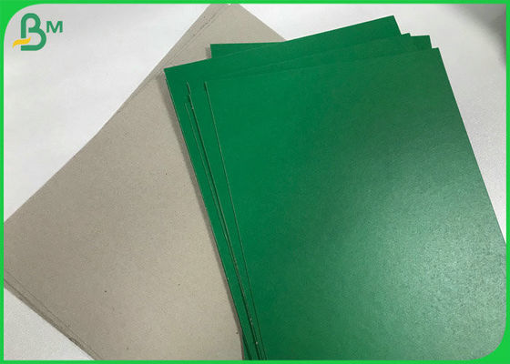 1.5mm durável 1.8mm reciclou Grey Paper Cardboard Sheets montado verde 70 * 100cm