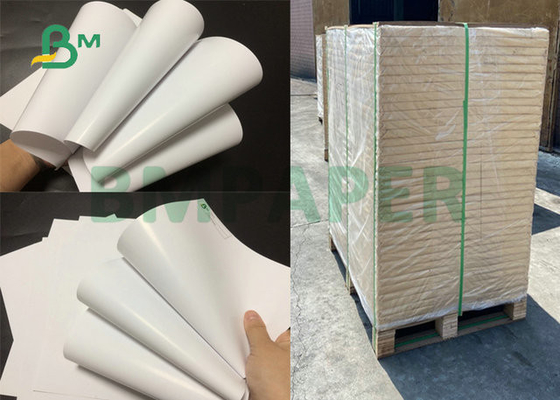 80# 100# lado dobrado 25 x 38 polegadas revestiu o papel lustroso de Couche para a impressão deslocada