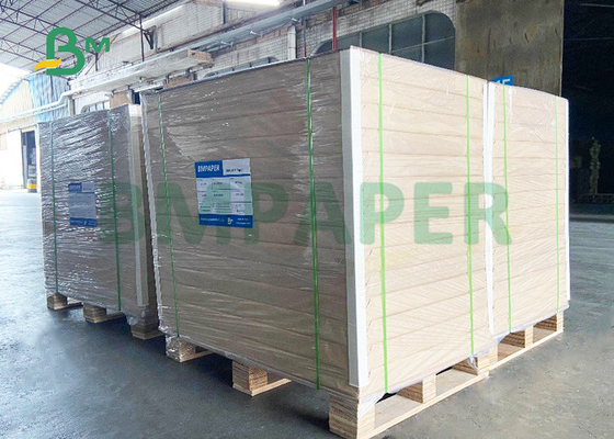 O óleo impermeabiliza 90gsm 450gsm Kraft revestido PE Linerboard para a caixa do Hamburger