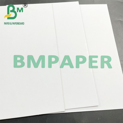 300g de papel laminado duplex de rigidez com fundo branco para caixa-presente de cartão