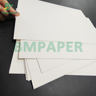 300 gm + 15 g de papel revestido em PE de qualidade alimentar para recipientes de almoço 700 x 1000 mm