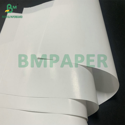 60gm 65gm Papel impresso revestido de luz brilhante suave para embrulho de presentes de Natal