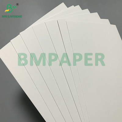 275/325g + 15g PE Papel poli- revestido Resistente a temperaturas frias