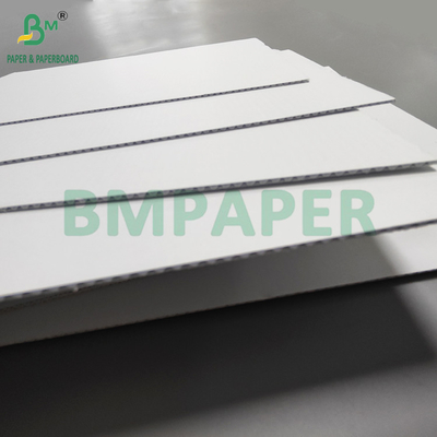 Papel ondulado branco de 3 camadas para revestimentos de caixas de perfumes E F Flauta 70 x 100cm