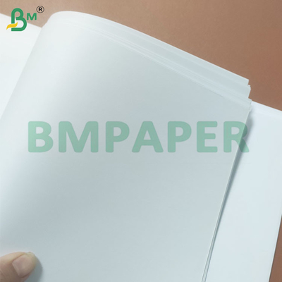 Pulpa de madeira 80 gm Papel de cópia de tamanho A4 500 folhas por rede para impressão