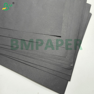Papel de embalagem Kraft de cor preta 75 gm Superfície lisa e fosca