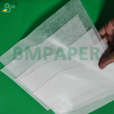 30g Food Grade Wax Coated Paper For Candy Wrap Non - Stick 30 x 30cm Oilproof