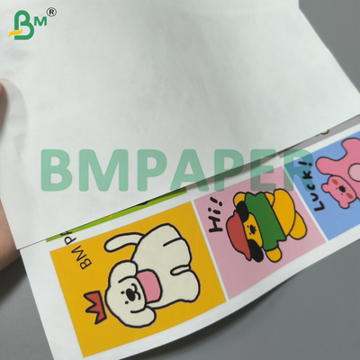 Folhas de papel branco para impressoras a jato de tinta de 8,5 "x 11" revestidas de um lado