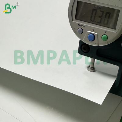 Papel Preto de 300gsm 0,3mm com Núcleo Preto para Criação de Cartas de Jogar 216 X 279mm