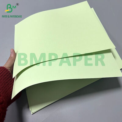 Papel Bristol Verde Claro Liso 300gsm 350gsm Para Embalagem de Presente 571 x 724mm