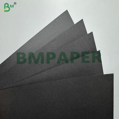 Superfície lisa Premium 250gm 300gm Papelão preto Ideal para caixas de presentes e embalagens rígidas