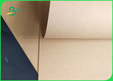250 / 300 / 300gm Boa resistência Superfície Rol de papel Kraft Brilhante Para embalagem