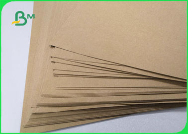 110 - 220gm Folha de cartão reciclado Kraft Liner para embalagem 65 * 86cm