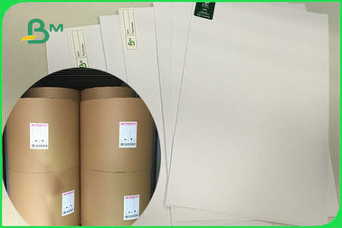 Papel de impressão offset sem revestimento de madeira de grãos longos com alta branqueza