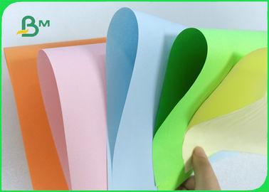 60 70 80gm Papel sem madeira / Offset Papel Creme ou Outro Outro Cor em Rolo