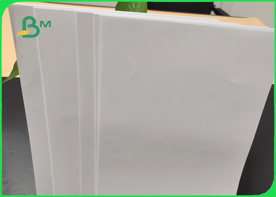 140 gm Folha de papel branco sem revestimento sem madeira Alto brilho