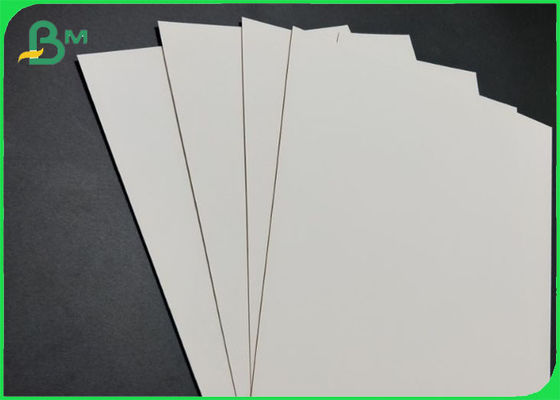 Papel de marfim FBB revestido com pasta virgem 305g / 345g Impressão offset