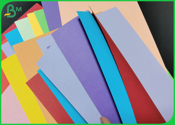 70gsm a 250gsm classificou as folhas vazias 70 * 100cm da placa de exposição gráfica das cores