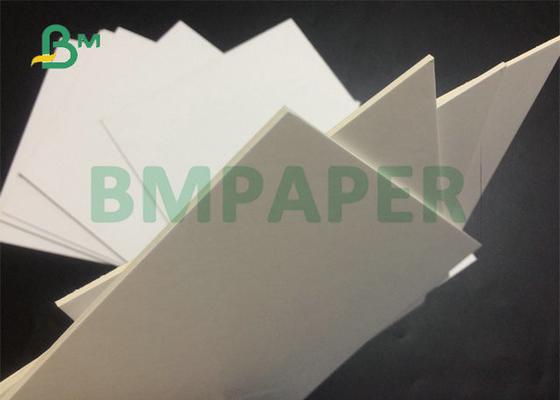 2MM 3MM reciclou Whiteboard laminado bilateral revestido para a caixa do pacote Degradable